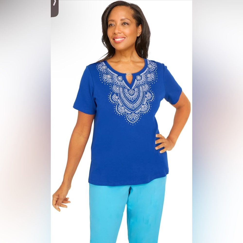 Alfred Dunner Women’s Petite Vibing Embroidered Split Neck Tee Size Petite Large